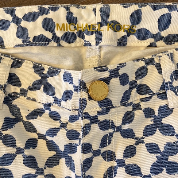 Michael Kors Navy and White Skinny Jeans. Size 8. - Picture 2 of 6